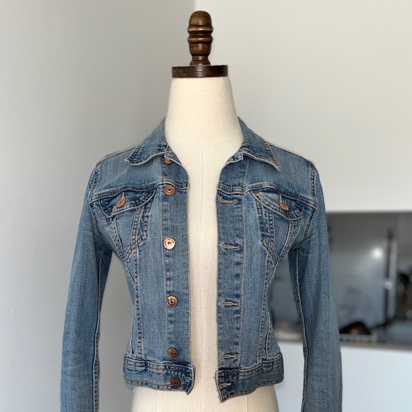 Jean Jacket, Classic Denim - Picture 2 of 8